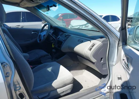 2001 Honda Accord 2.3 Lx из США, поврежденный, VIN 3HGCG66541G704053